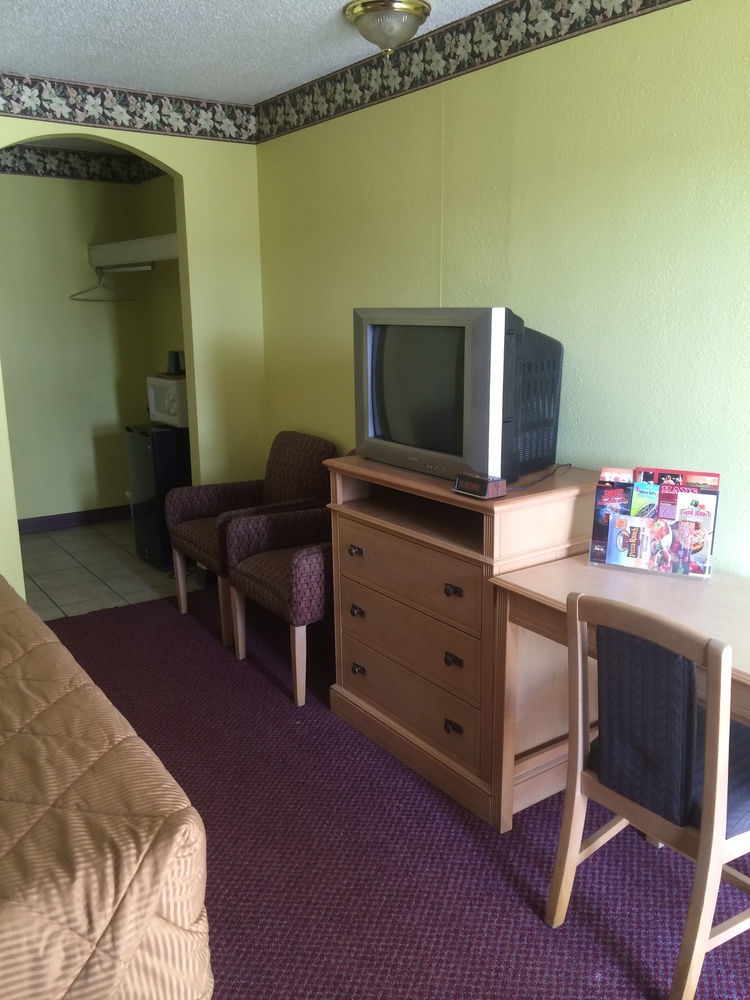 Hutchinson Inn Екстер'єр фото