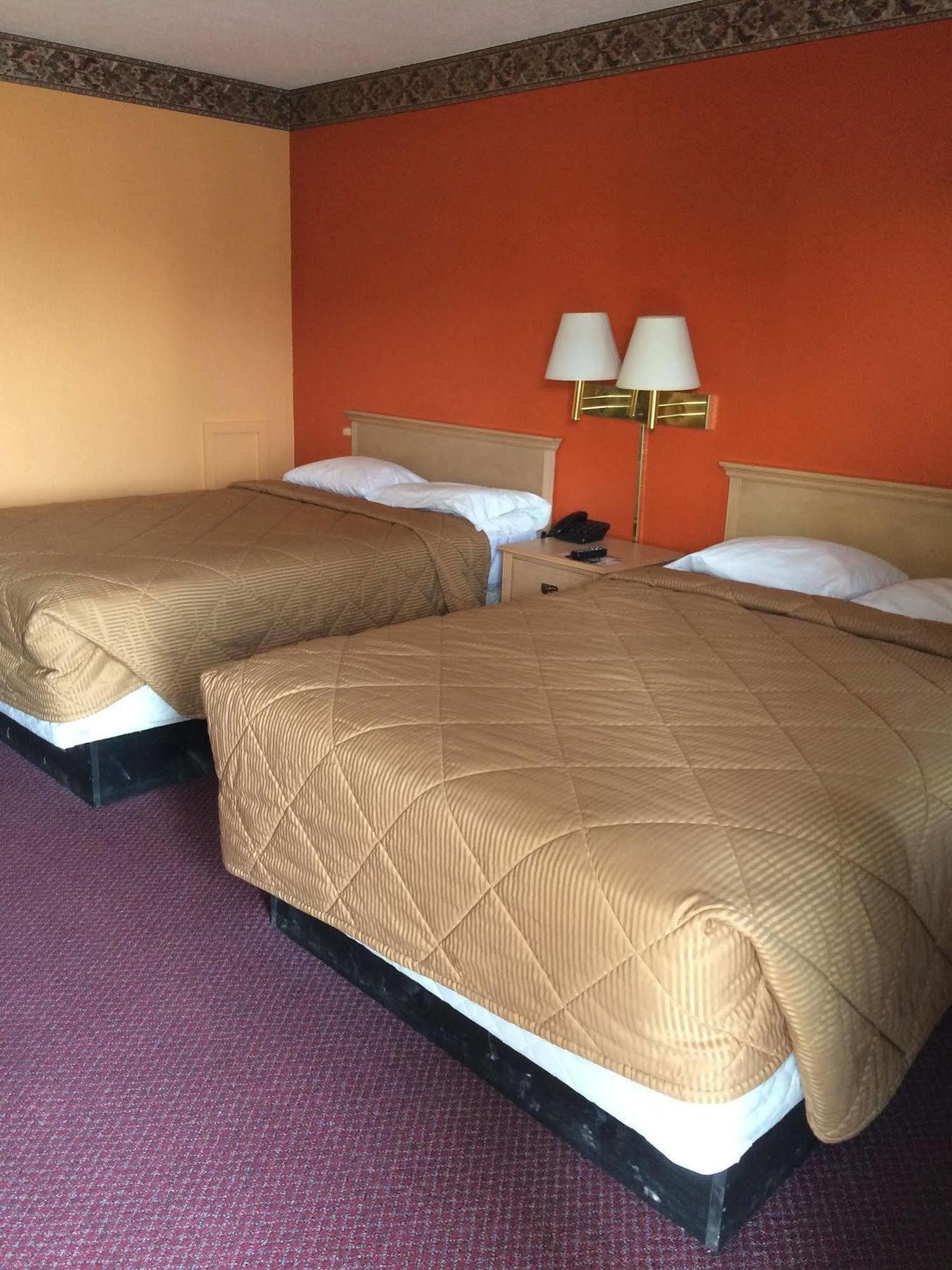 Hutchinson Inn Екстер'єр фото